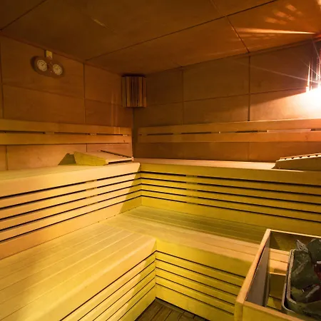 هيبوتيل دوناس الفندقية بخدمة ذاتية 4* كالا مييور